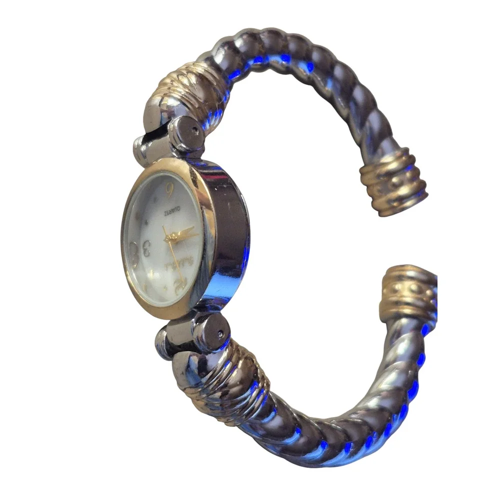 Peck & Peck peck cuff